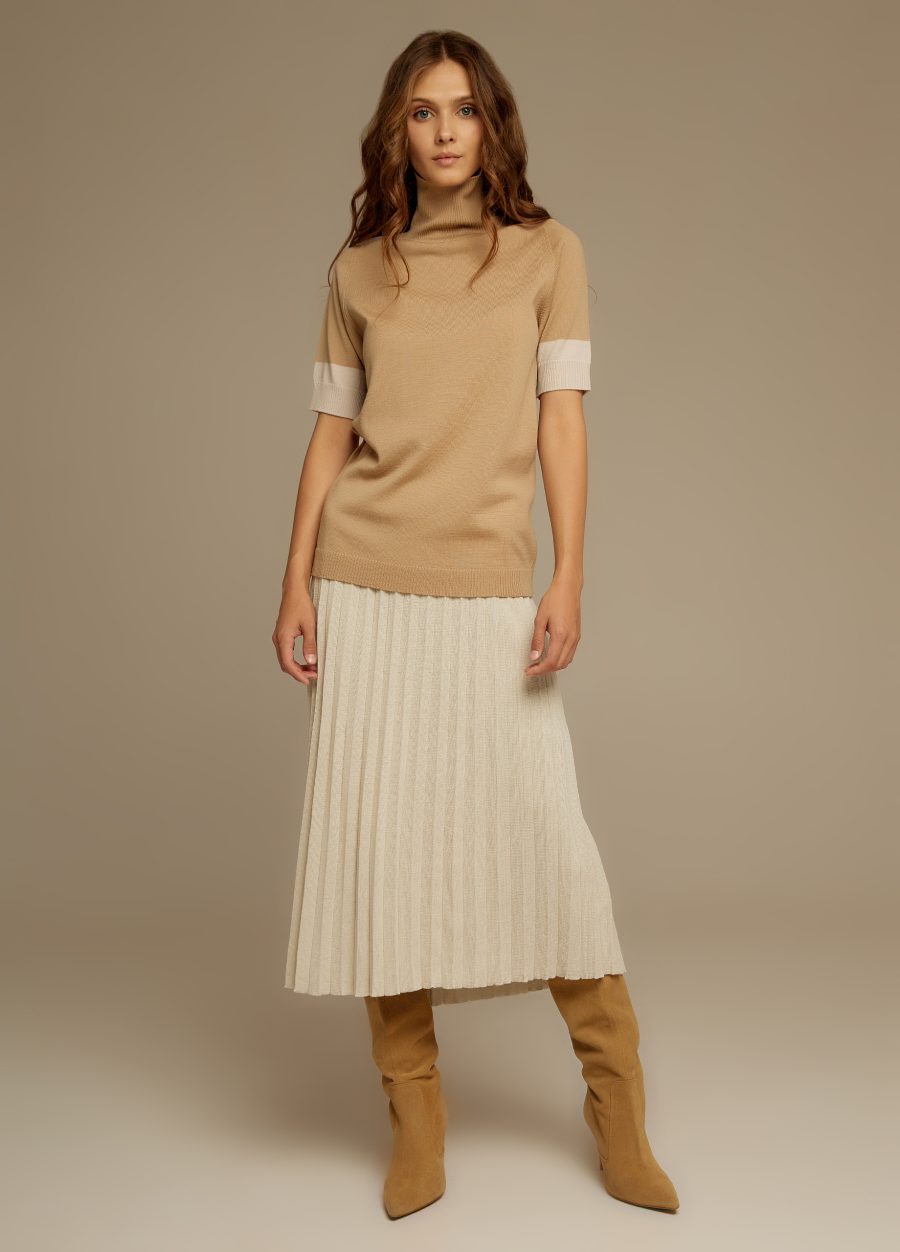BEIGE SHORT-SLEEVED SWEATER made from 100% merino wool 4097-Collections_Essentials_3