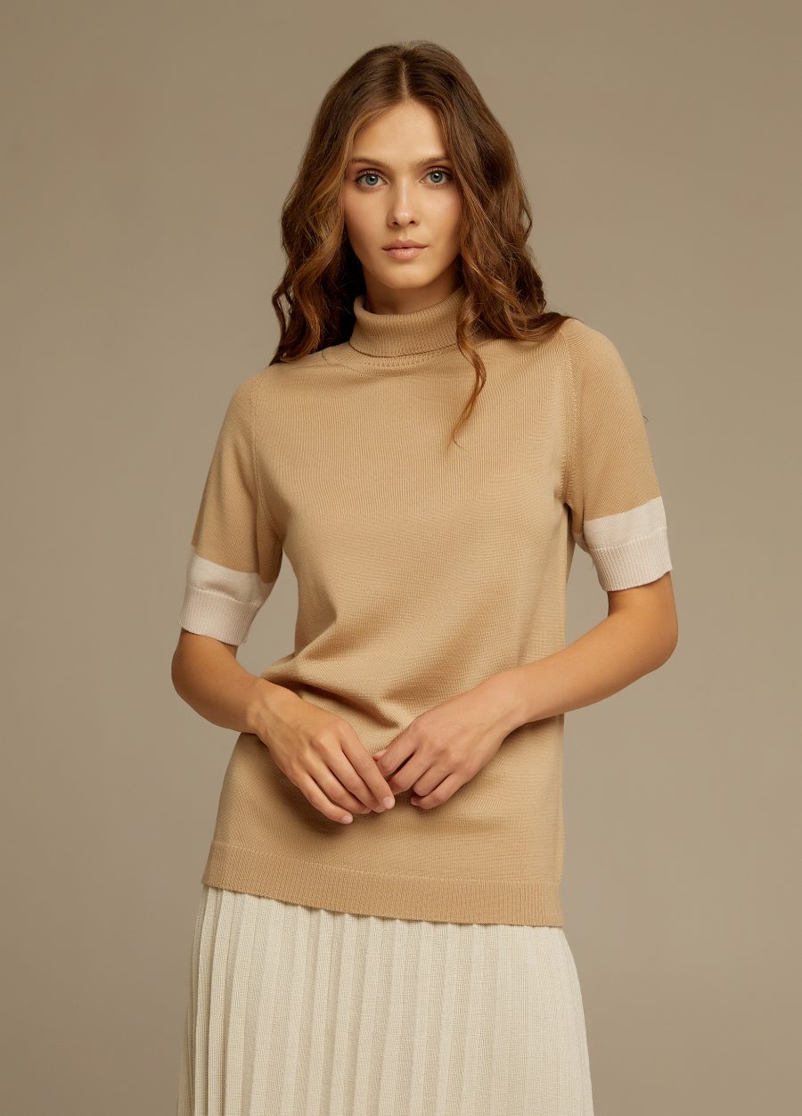 BEIGE SHORT-SLEEVED SWEATER made from 100% merino wool 4097-Collections_Essentials_1