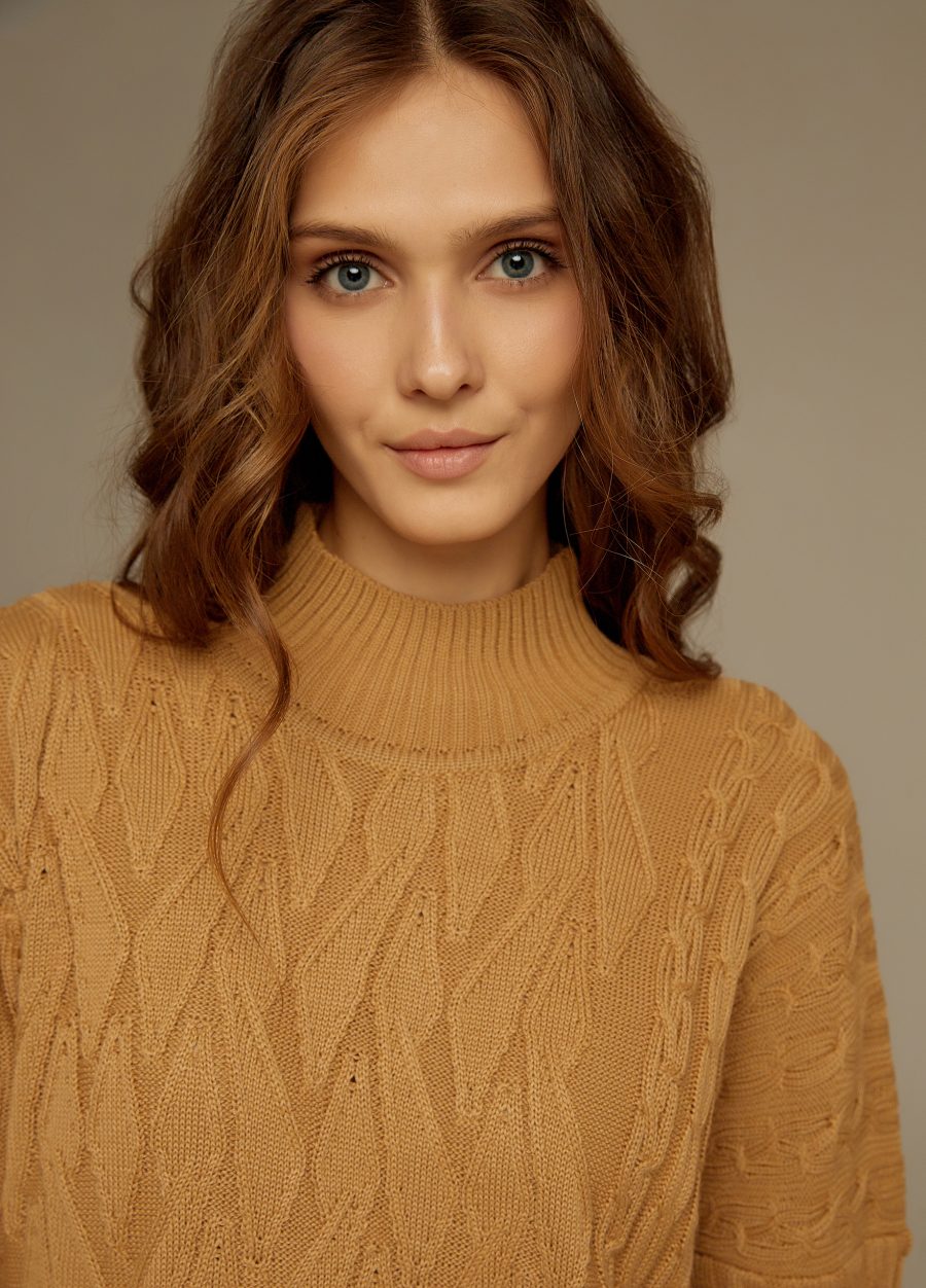 Beige Sweater 4084-Collections_Fall-Winter_2