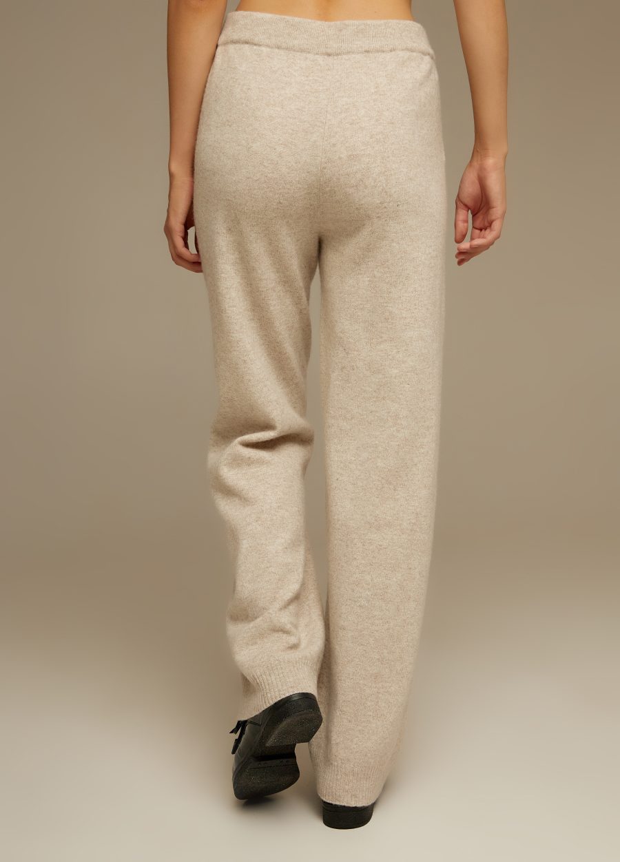 TROUSERS BEIGE straight cut with pockets 4088-Collections_Fall-Winter_3