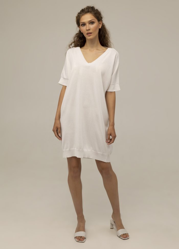 DRESS WHITE summer made of cotton with an open back, loose fit mini 2042