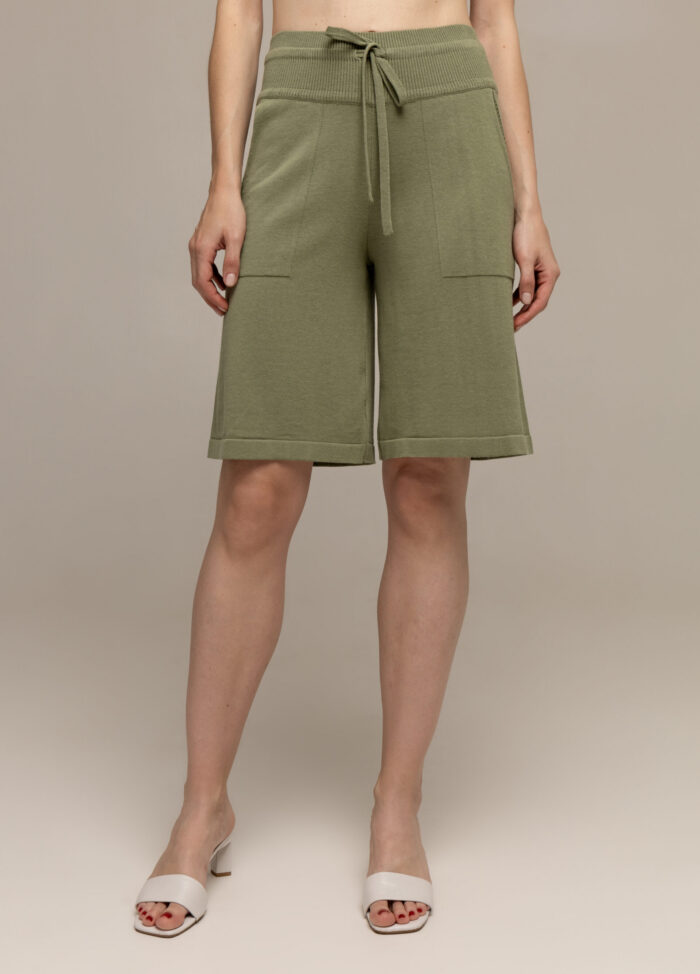 SHORTS PISTACHIO 2049