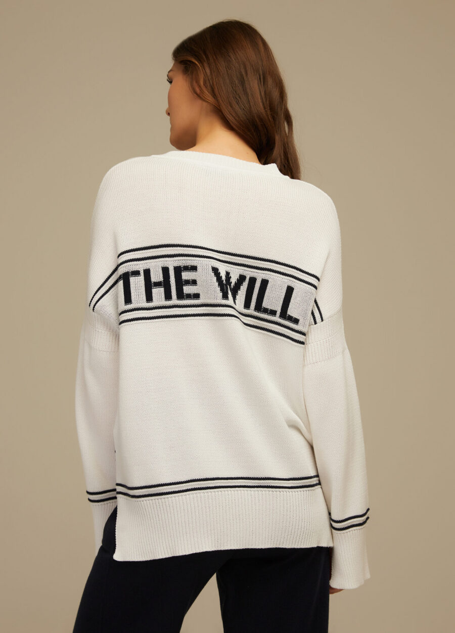 JUMPER WHITE with the inscription on the back 