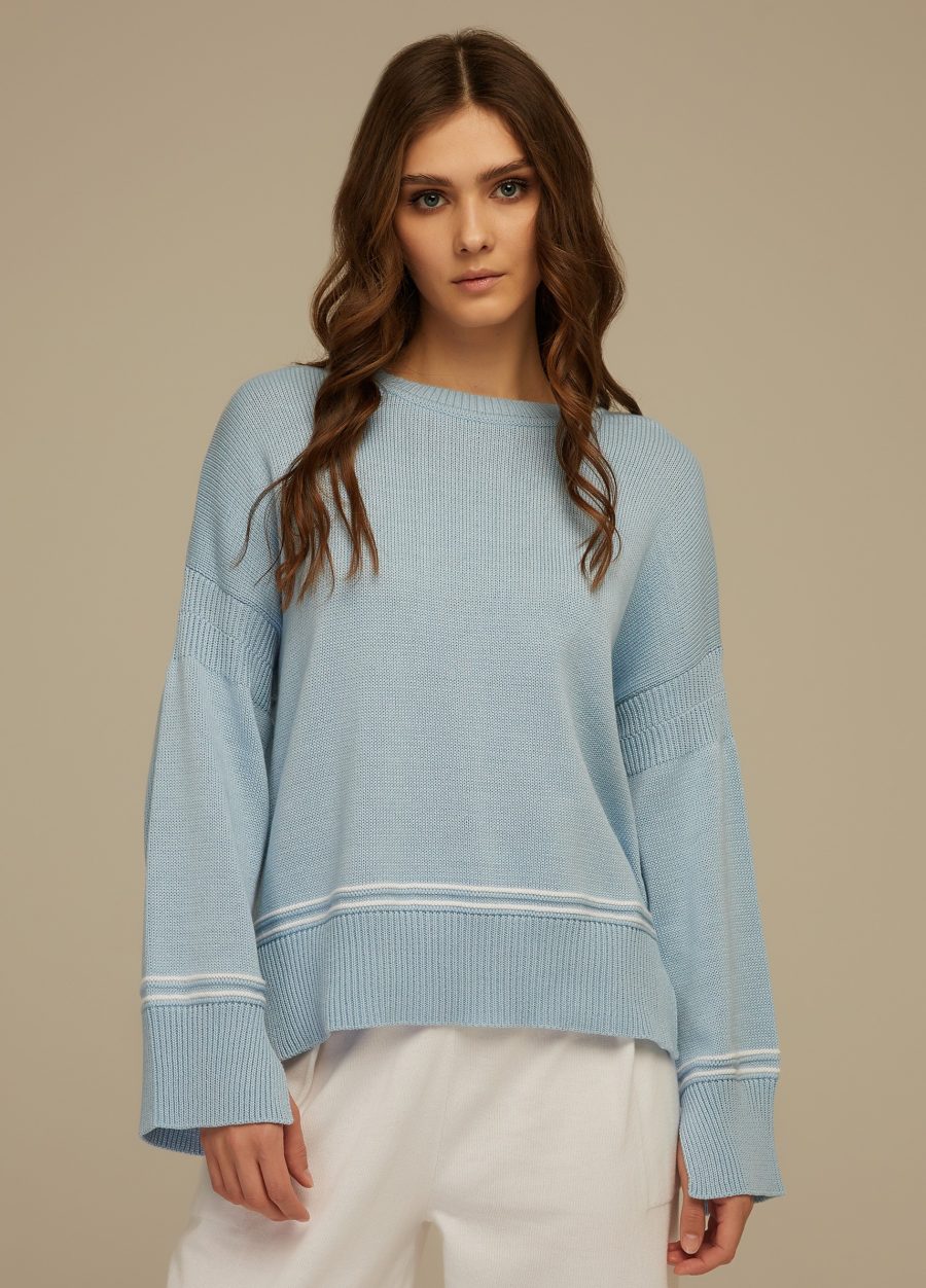 JUMPER BLUE with the inscription 