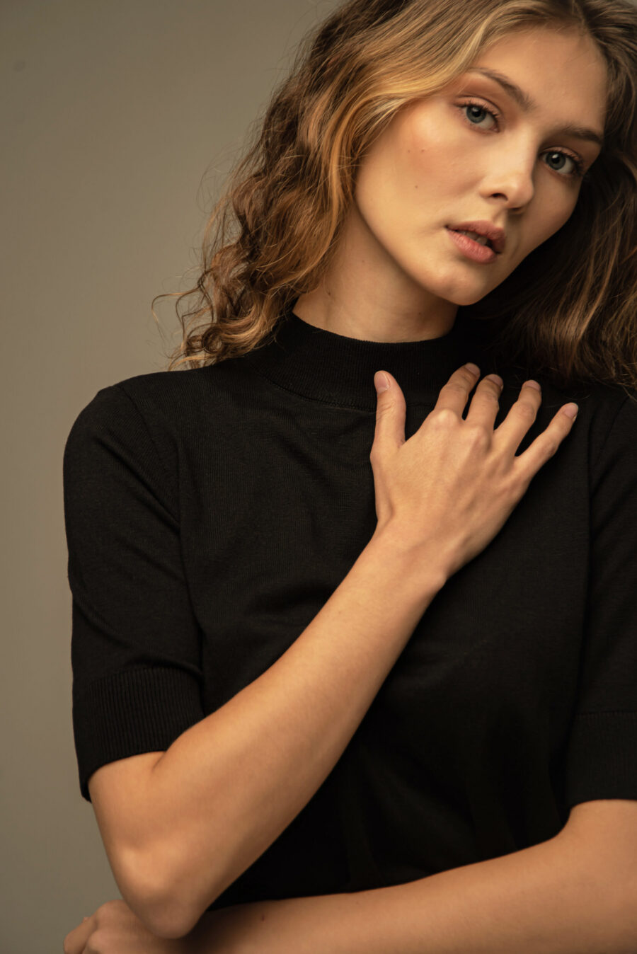 JUMPER BLACK women's short-sleeved wool 5082-Collections_Essentials_2