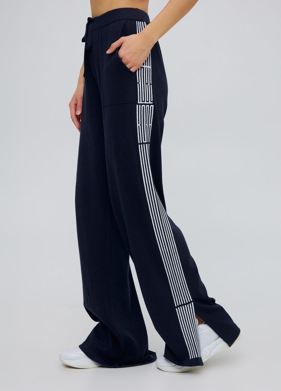 Navy blue pants with pockets and stripes 5008-Collections_Costumes_3