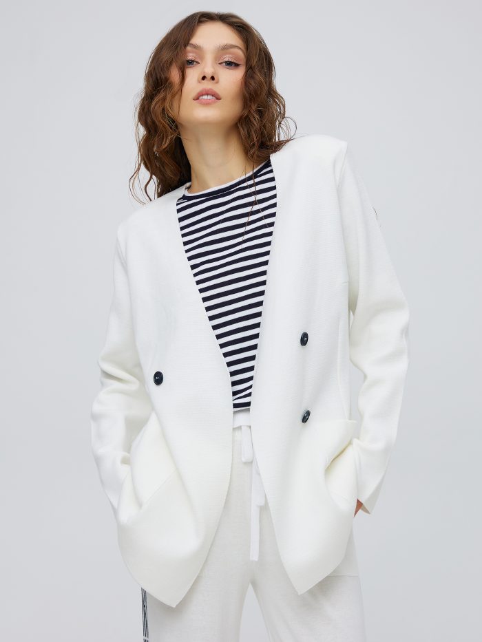 White jacket with buttons 5010