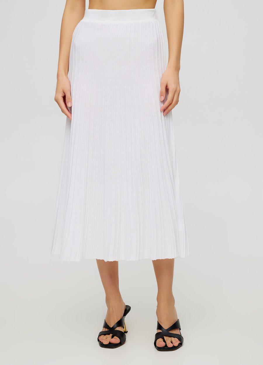 White skirt made of cotton A silhouette 5013-Collections_Ready to Wear_1