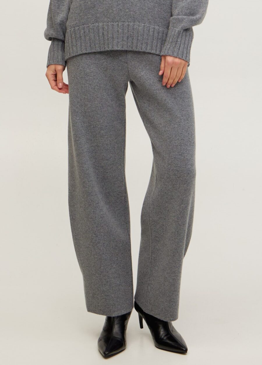 TROUSERS GREY knit lamb's wool pants pinched hem 5119-Collections_Fall-Winter_3