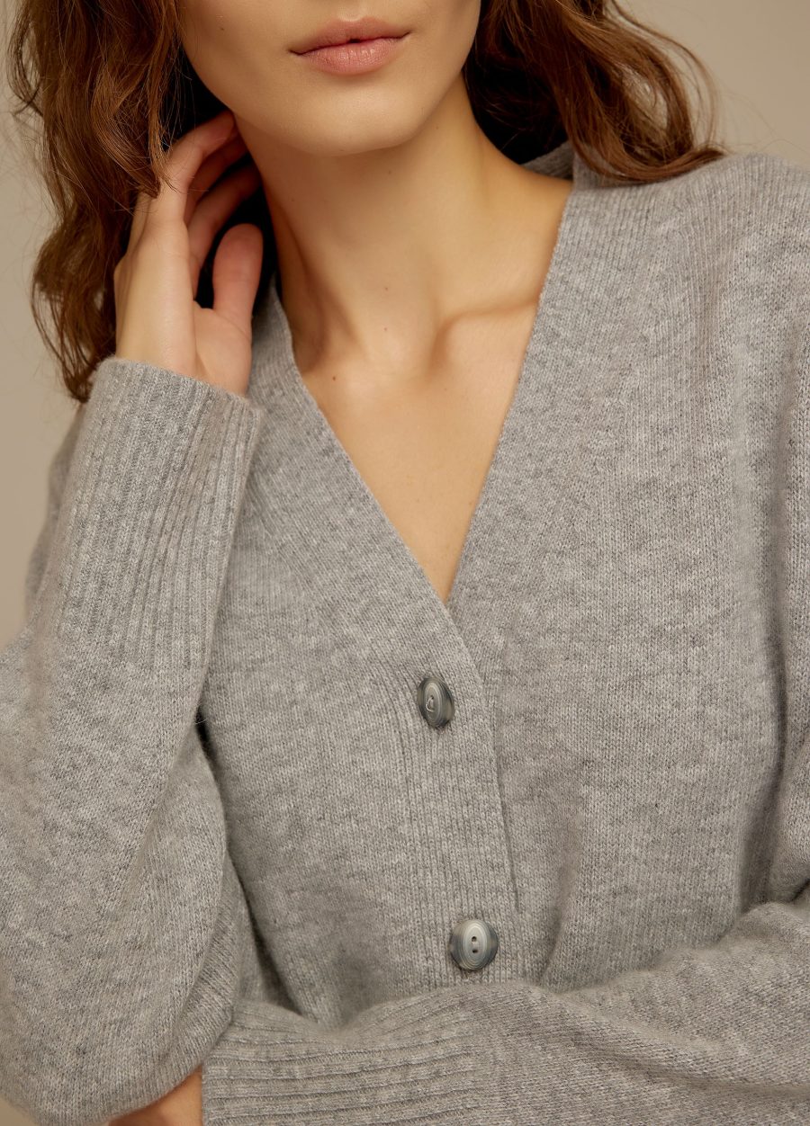 CARDIGAN LIGHT GRAY with buttons and lamb's wool 4086-Collections_Fall-Winter_2