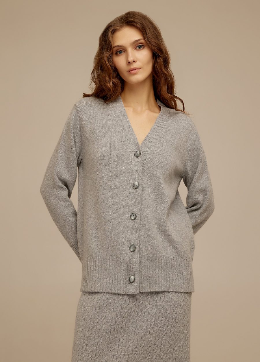 CARDIGAN LIGHT GRAY with buttons and lamb's wool 4086-Collections_Fall-Winter_4
