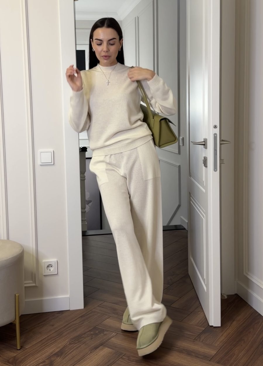 PANTS MILK straight cut with pockets 5111-Collections_Fall-Winter_2
