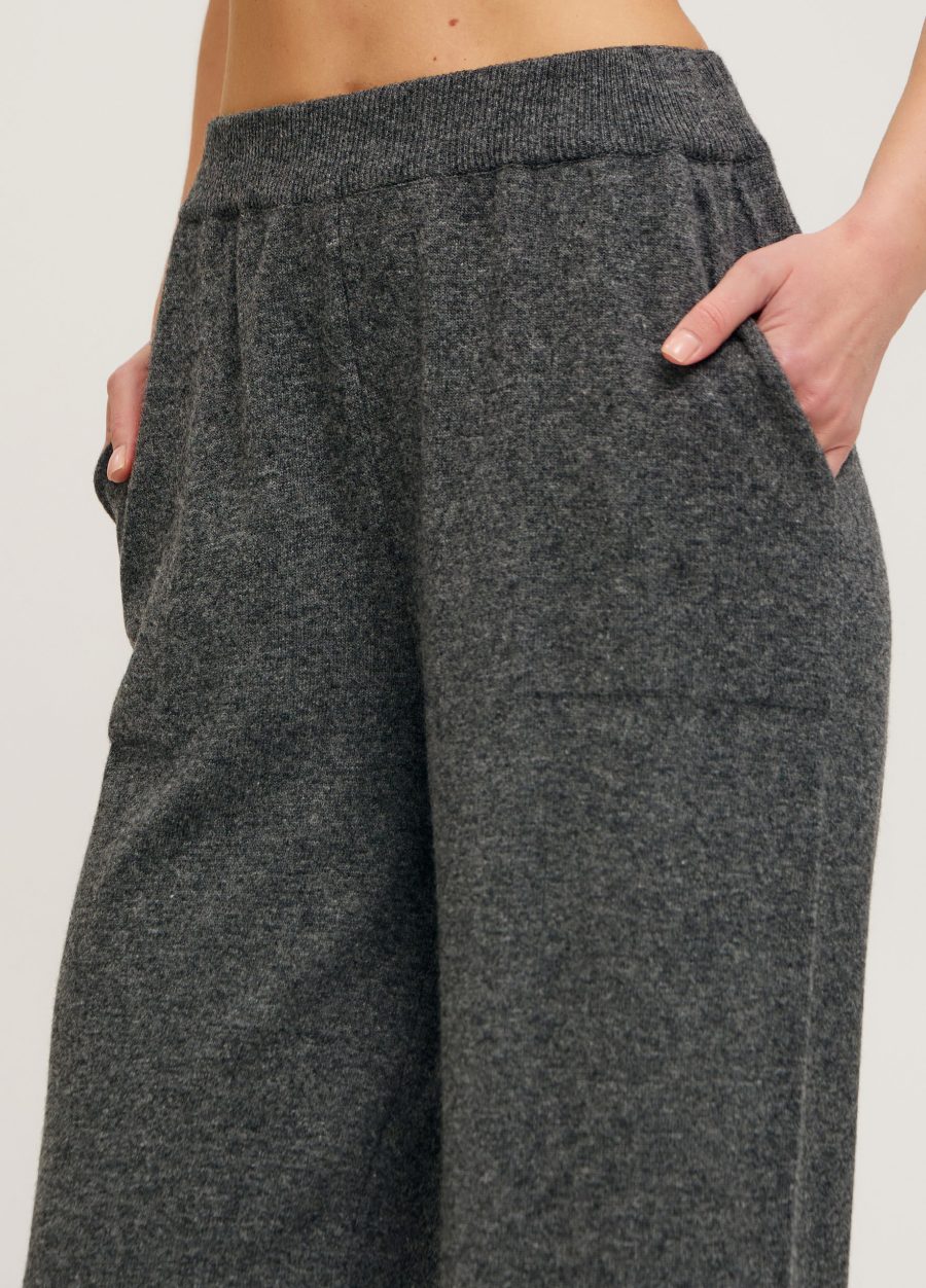 TROUSSERS ANTHRACITE straight-leg with pockets 4088-Collections_Fall-Winter_2