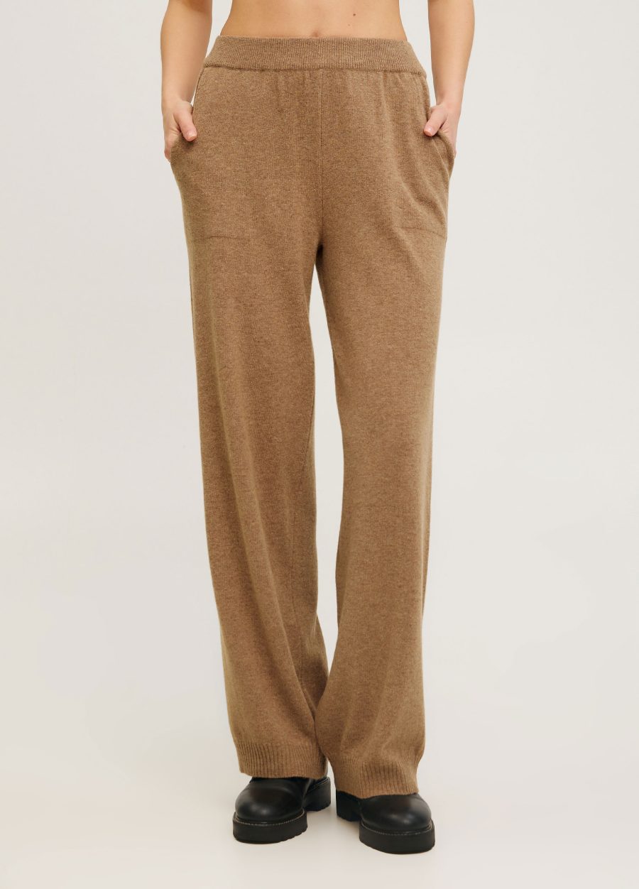 TROUSSERS MOCHA straight-leg with pockets 4088-Collections_Fall-Winter_1