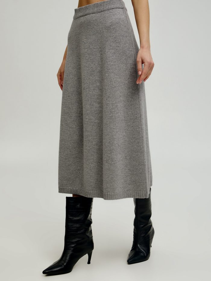 SKIRT DARK GRAY made of 100% lamb's wool copper 5138