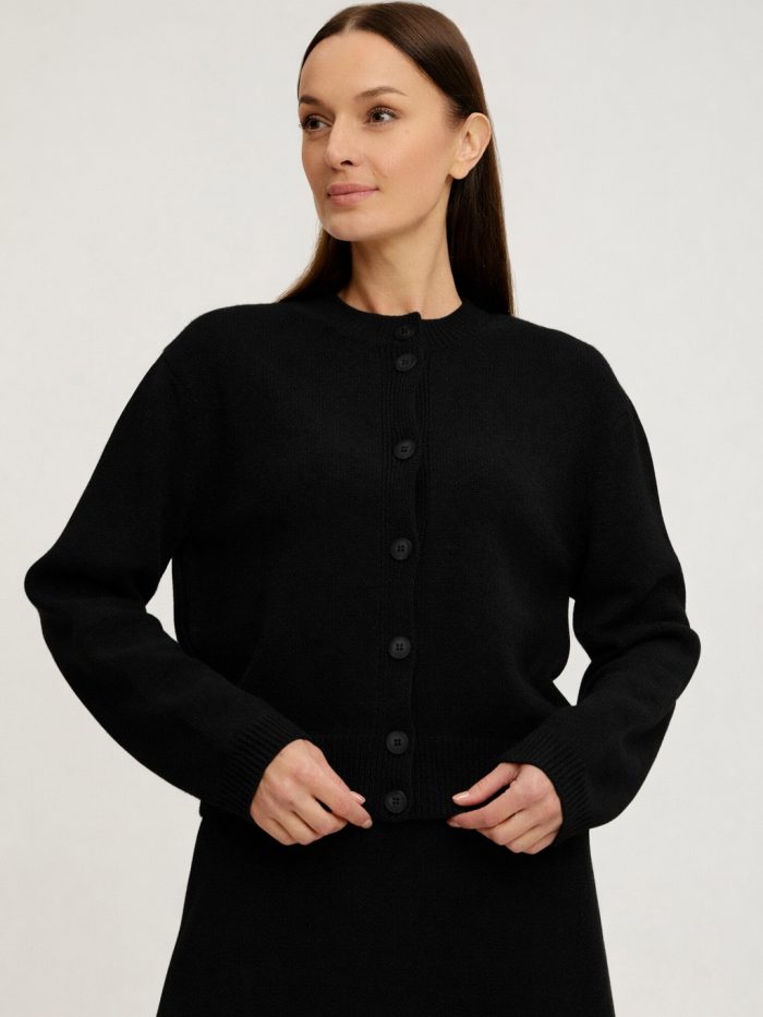JACKET BLACK made of 100% lamb's wool with buttons 5140
