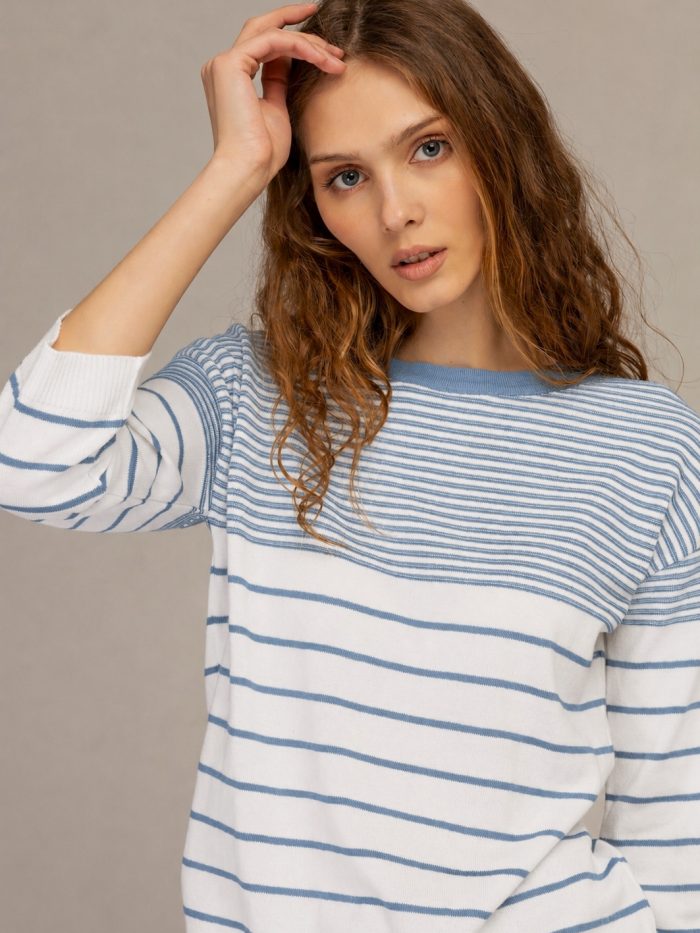 JUMPER WHITE with blue stripes 0001