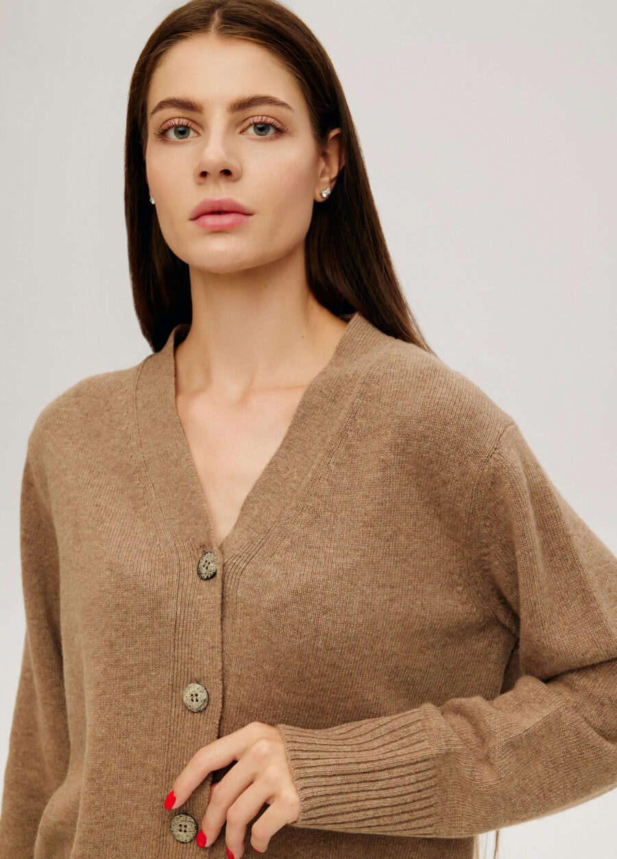 CARDIGAN MOCHA with buttons and lamb's wool 4086-Collections_Fall-Winter_2